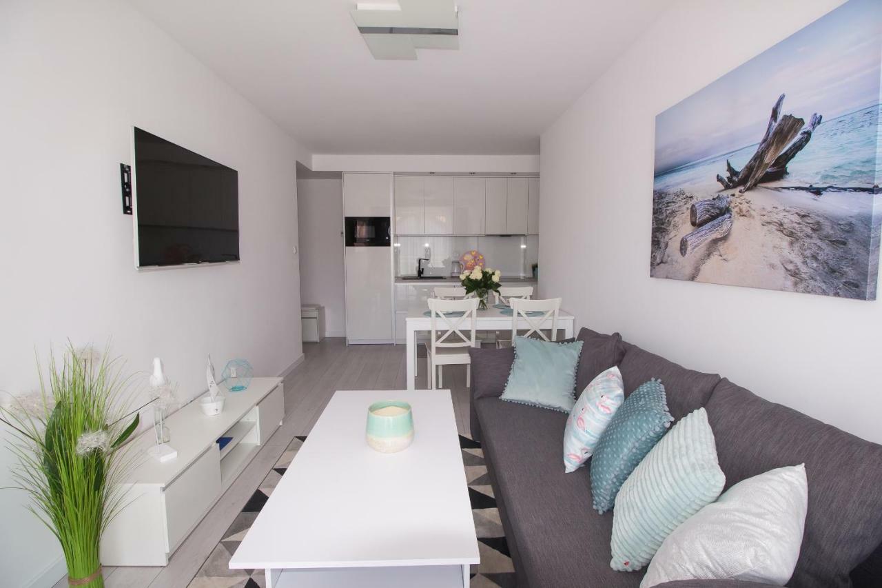 Apartament Baltic Korona Apartment Darlowko Exterior photo